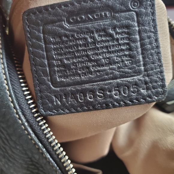 Coach - Picture 7 of 16